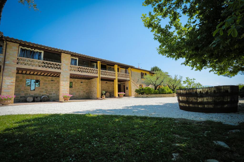 Agriturismo Il Divin Casale Vila Torgiano Exterior foto